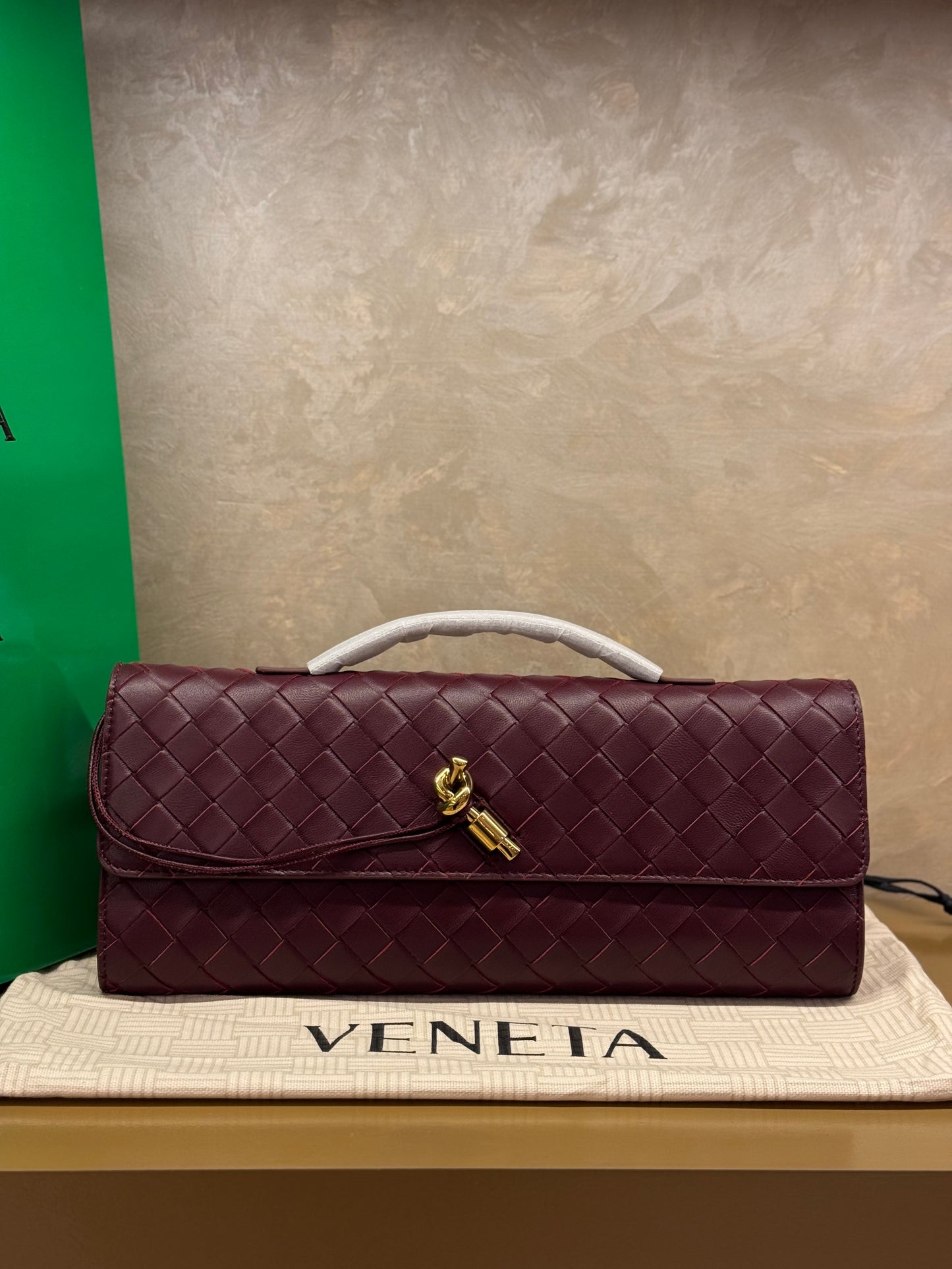Bottega Veneta - Andiamo Clutch