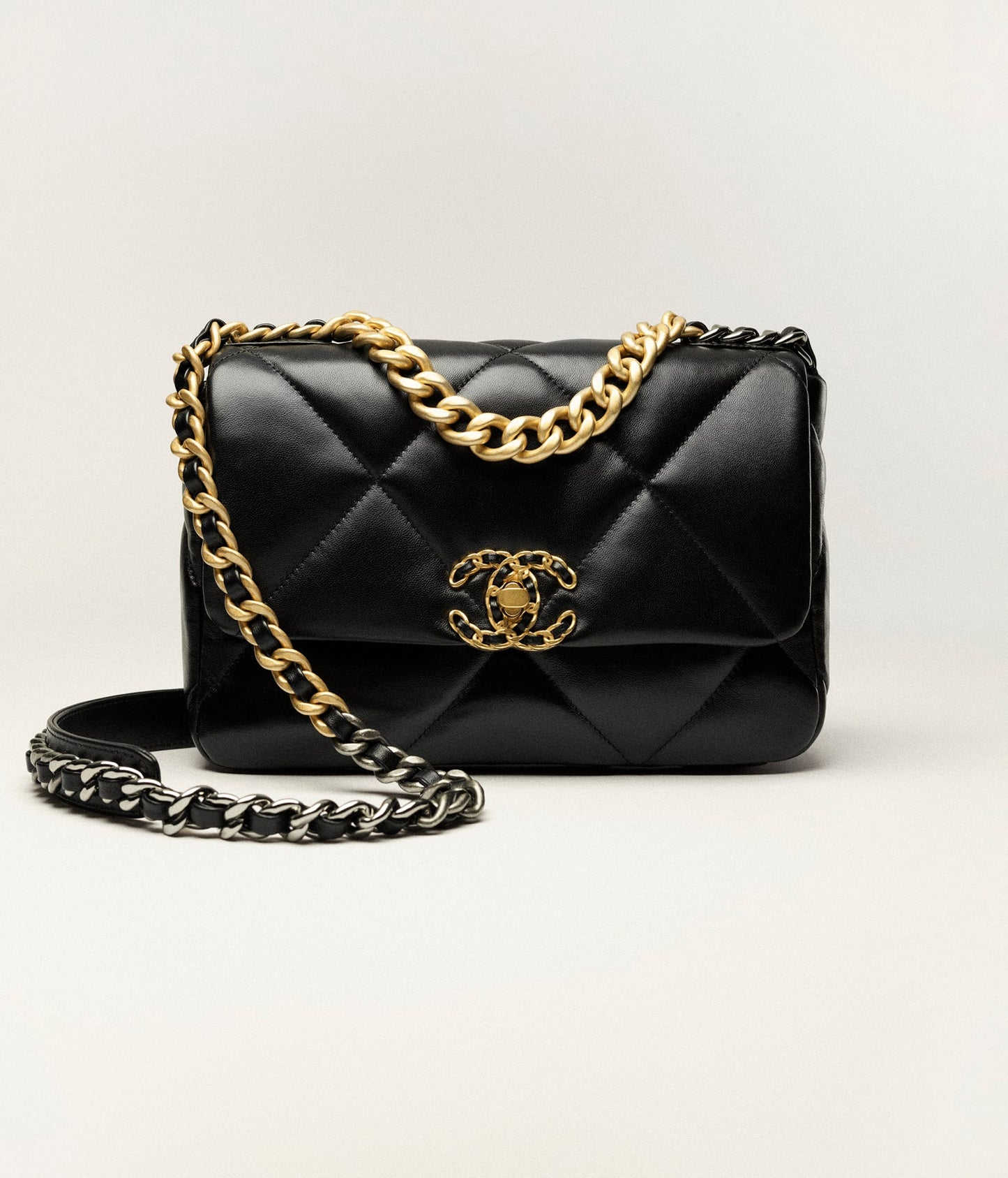 CHANEL 19 HANDBAG