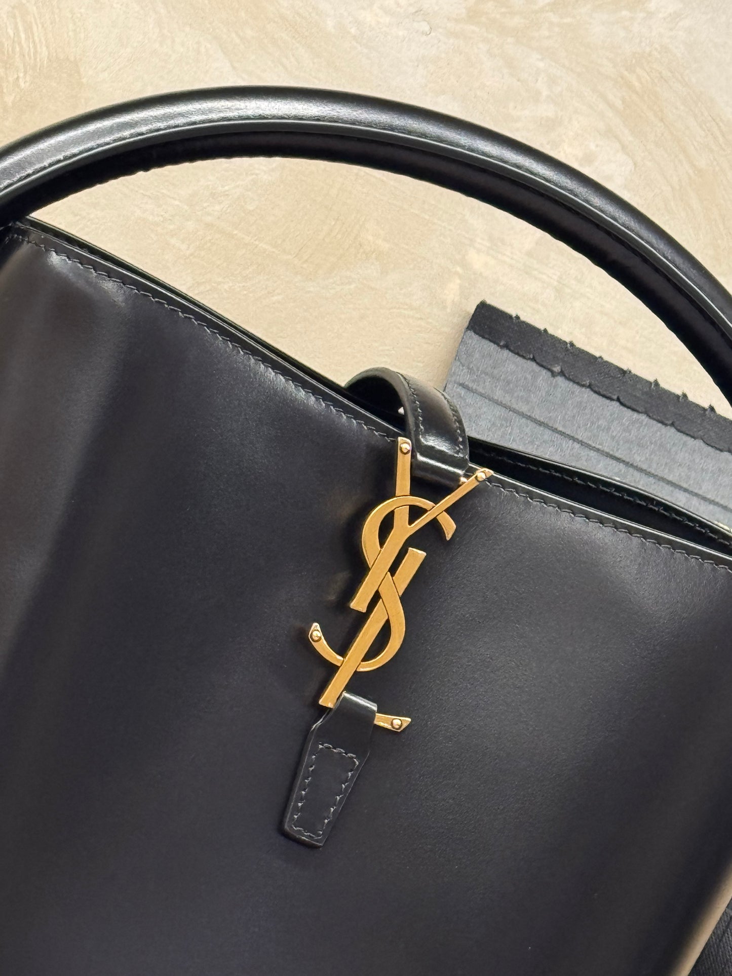 Saint Laurent Le 37 Small In Shiny Leather