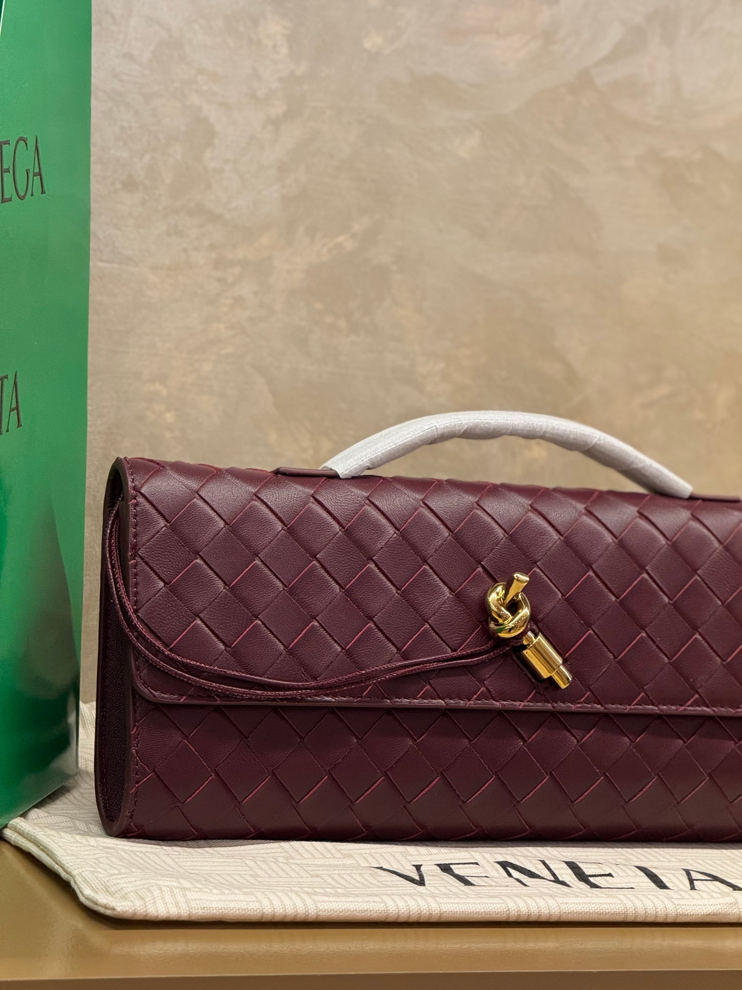 Bottega Veneta - Andiamo Clutch