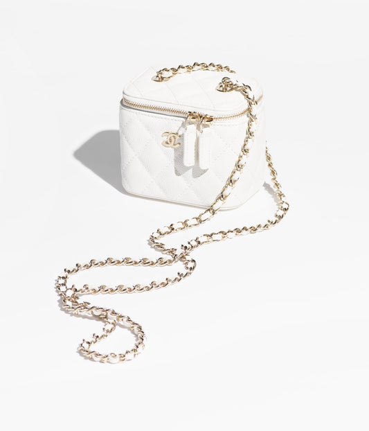 CLASSIC SMALL VANITY WITH CHAIN