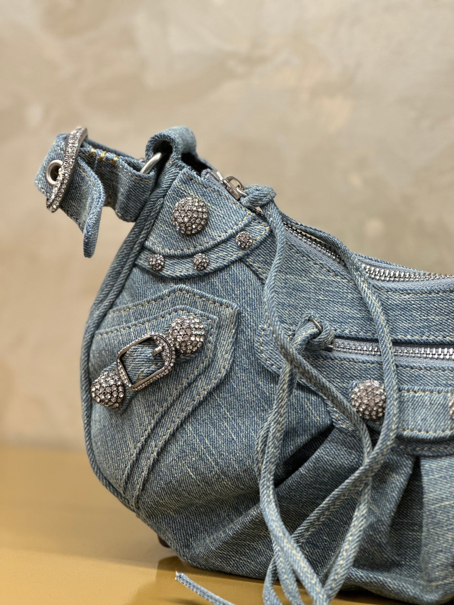 LE CAGOLE XS SHOULDER BAG DENIM IN BLUE