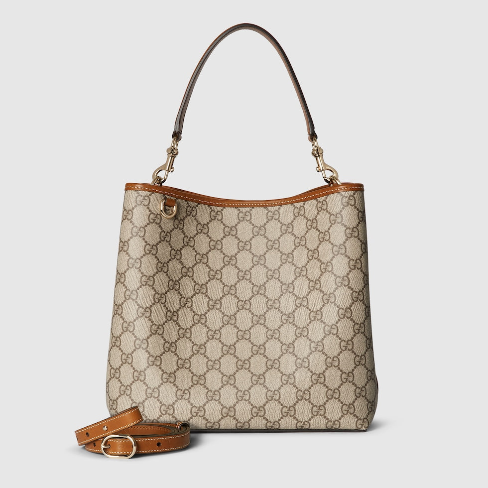 GG EMBLEM MEDIUM BUCKET BAG
