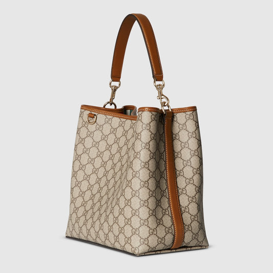 GG EMBLEM MEDIUM BUCKET BAG