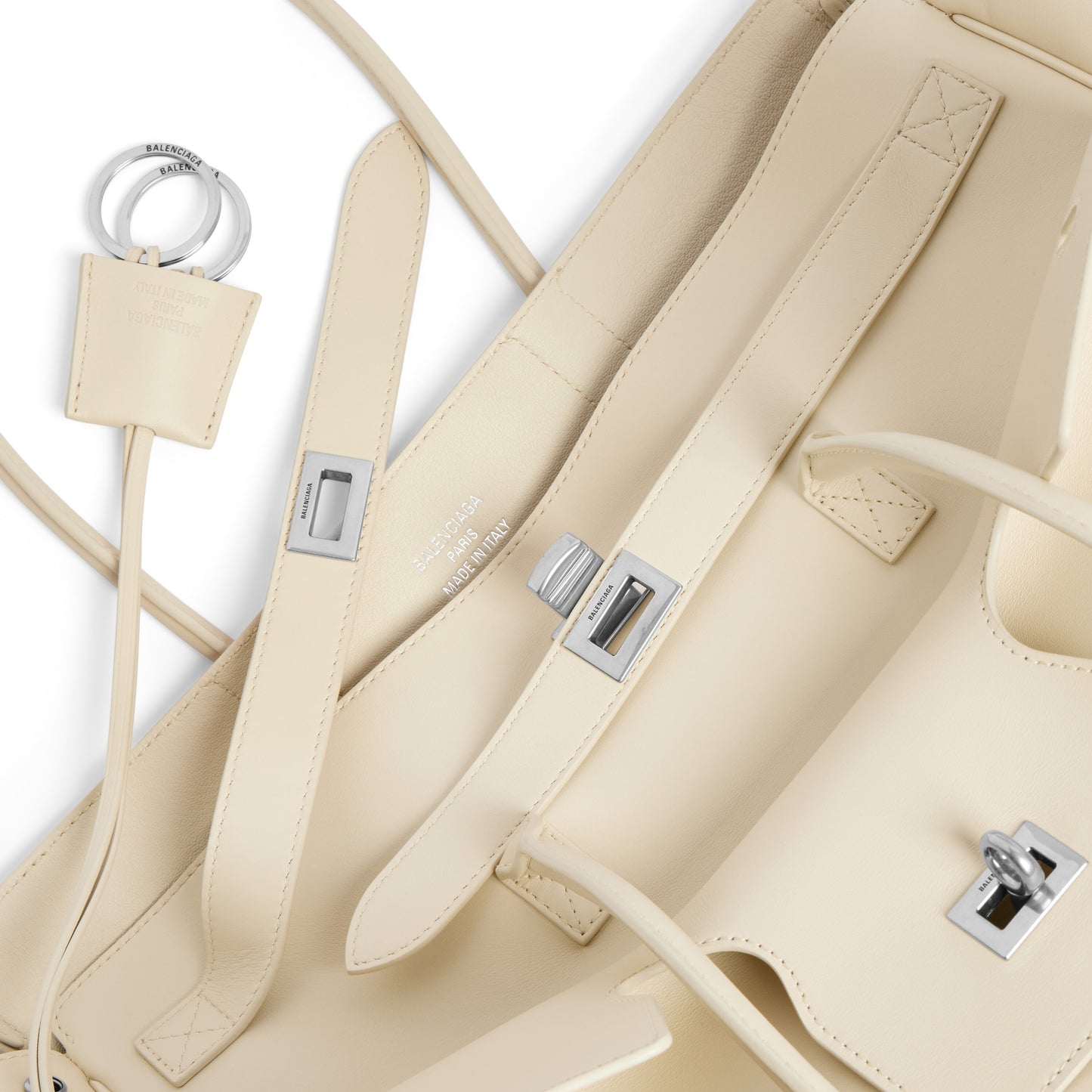 BEL AIR MEDIUM CARRY ALL BAG IN SOYA