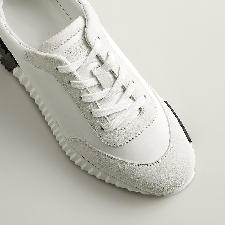 Bouncing sneaker
