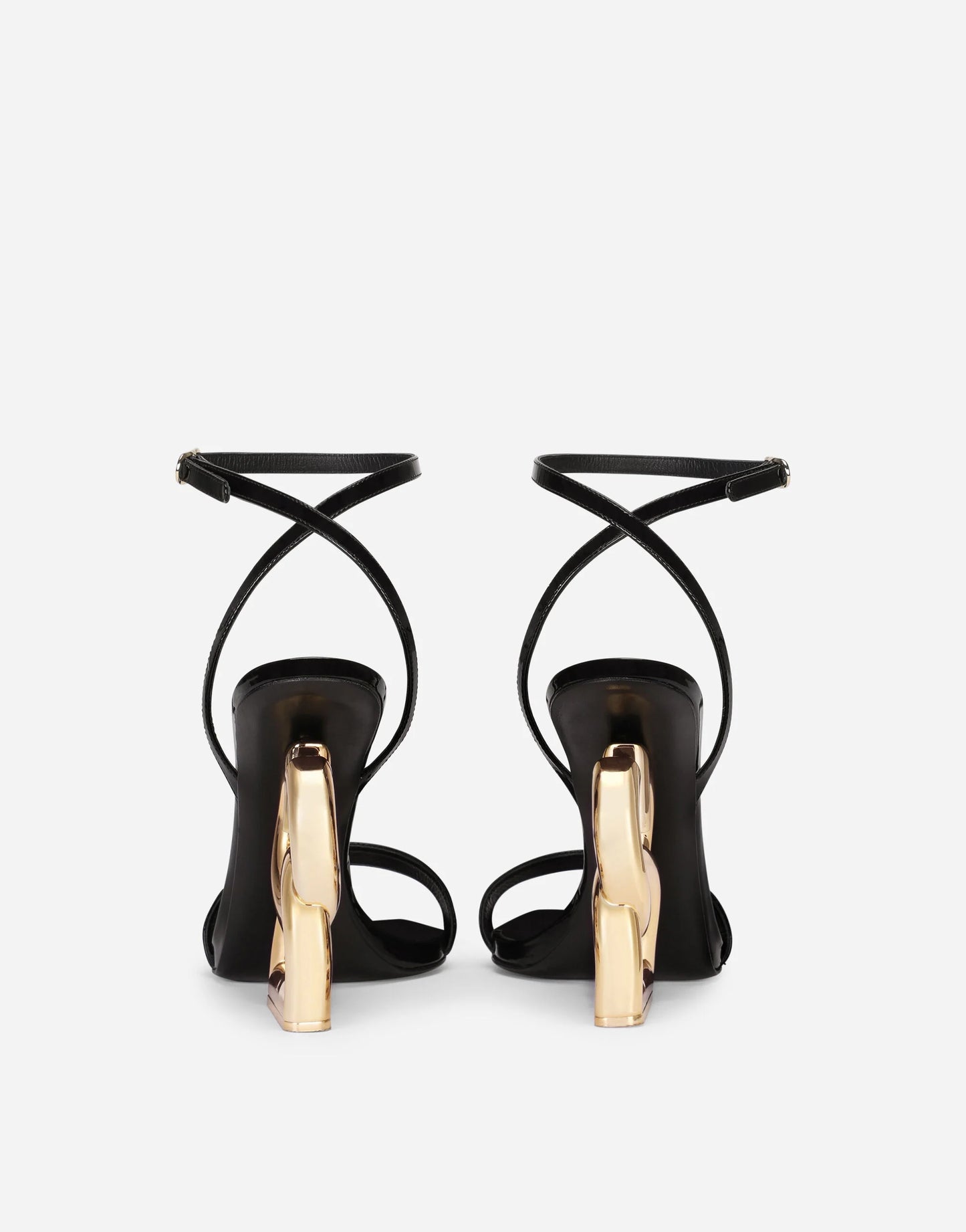 Patent leather sandals with 3.5 heel